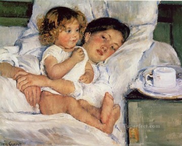 María Cassatt Painting - Desayuno en Cama madres hijos Mary Cassatt